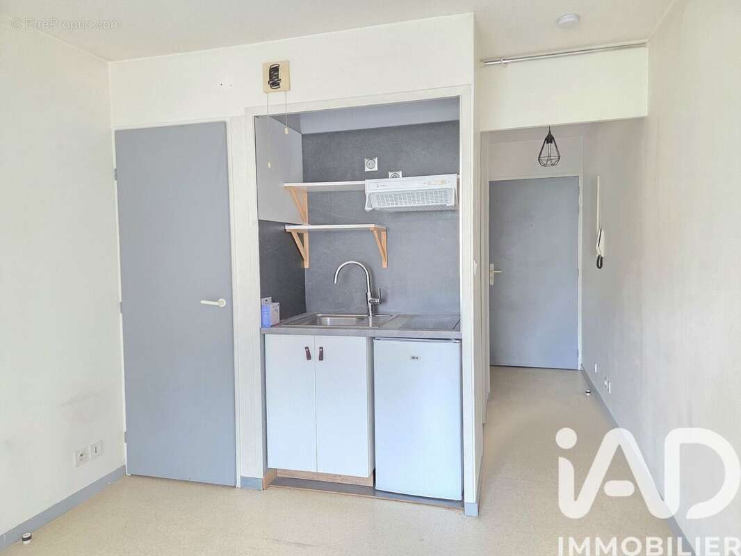 Appartement 22 m² à Buxerolles  - photo 8