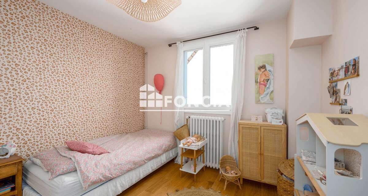 VERSAILLES - Porchefontaine – Maison de 107,12 m² entièrement refaite à neuf - photo 4