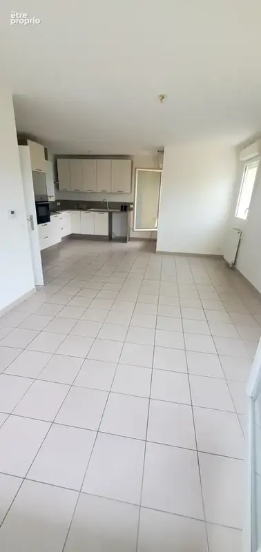 Appartement f4 de 74 m2 avec balcon, terrasse & deux places de parking - photo 2