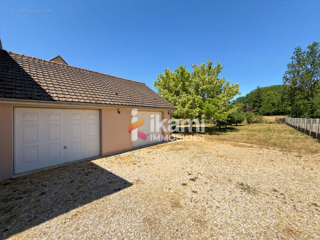 Maison 7 pièces de 102 m2 à Villeneuve sur Yonne 89500 - photo 21
