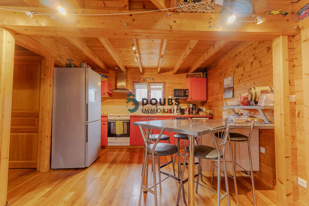 Maison à LONGEMAISON