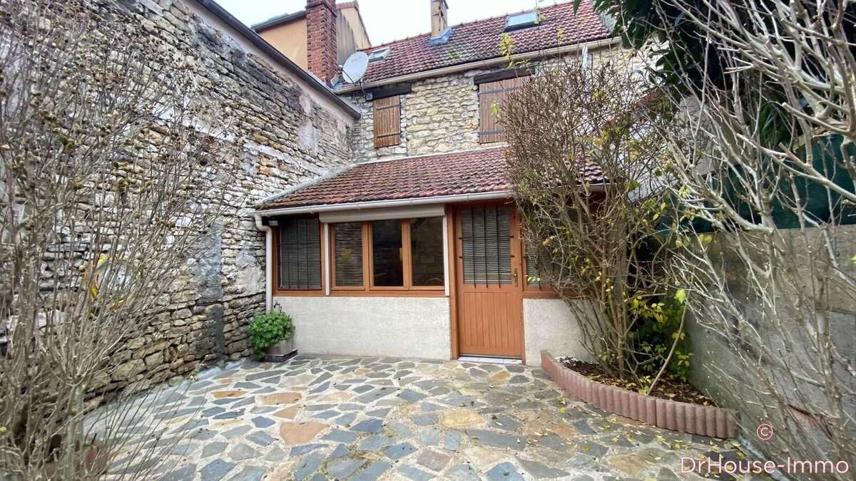 Maison à LIMAY