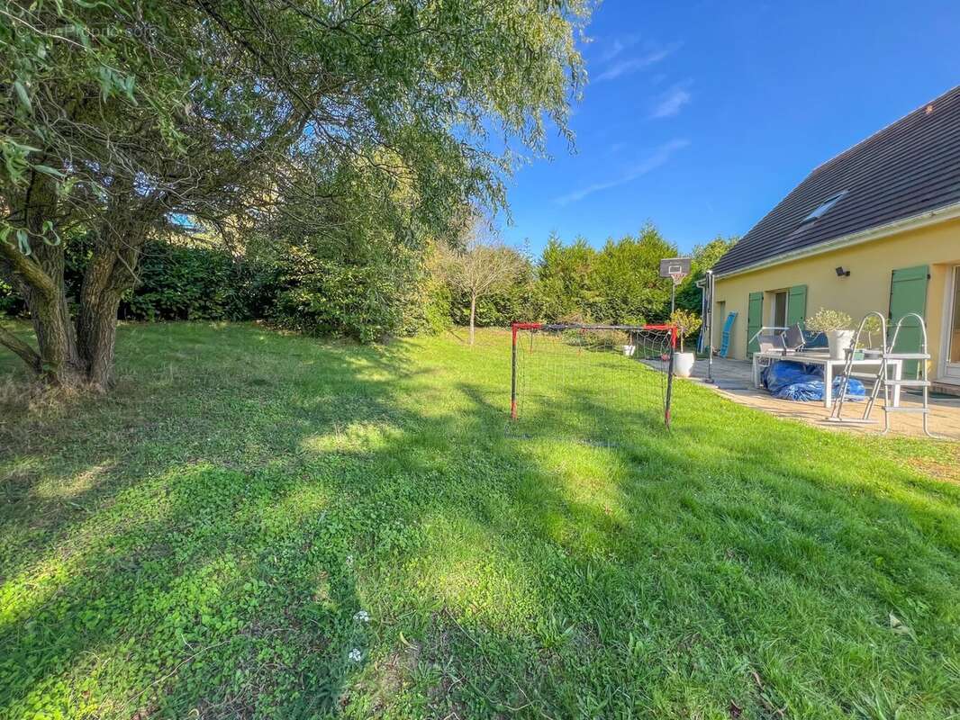Maison à SAINT-REMY-LES-CHEVREUSE