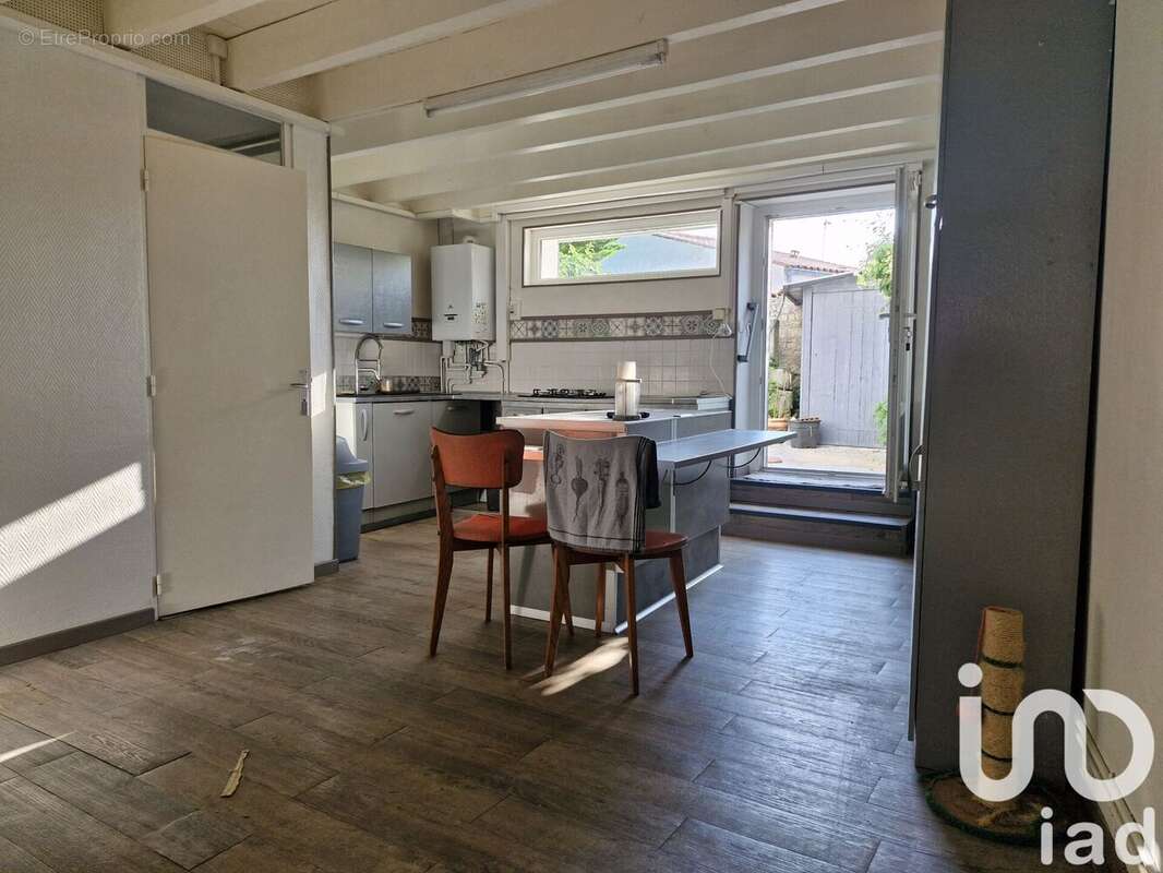 Photo 2 - Maison à SAINT-ROGATIEN