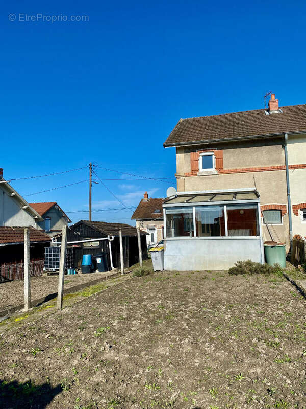 Maison à MONTCEAU-LES-MINES