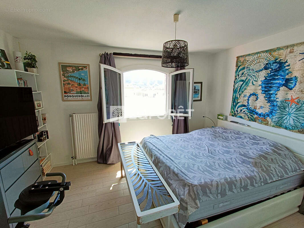 Appartement à HYERES