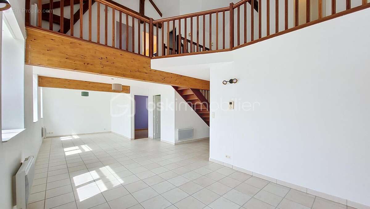Appartement à EQUEURDREVILLE-HAINNEVILLE