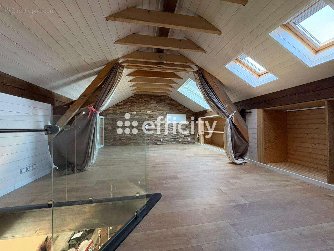 Maison à VEIGY-FONCENEX