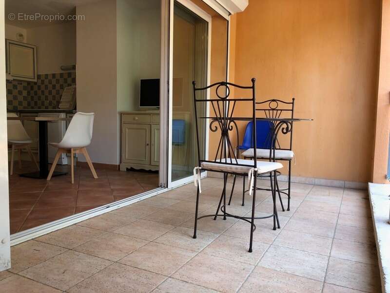 Appartement à GREOUX-LES-BAINS