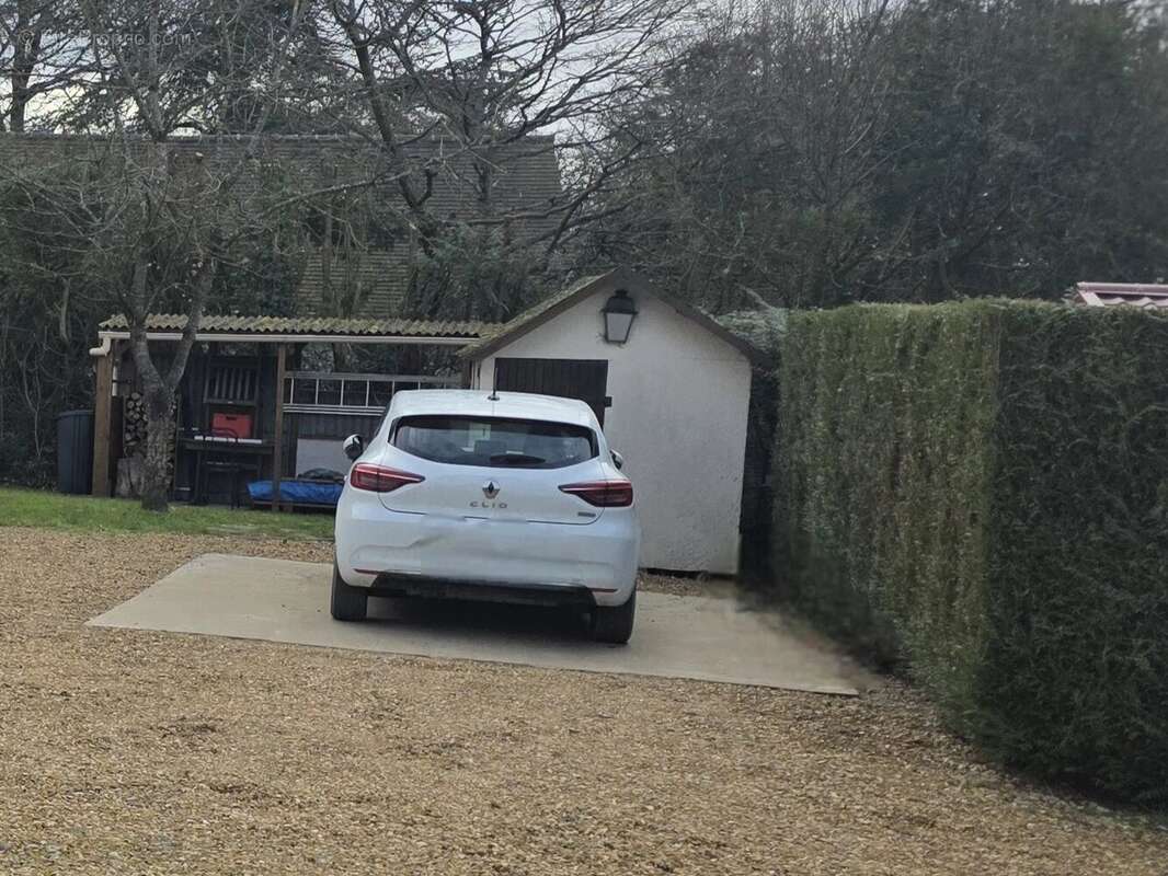 Maison à FAVEROLLES