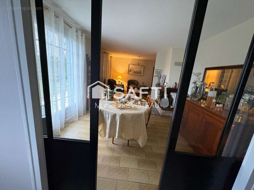 Photo 3 - Maison à SAINT-SYMPHORIEN