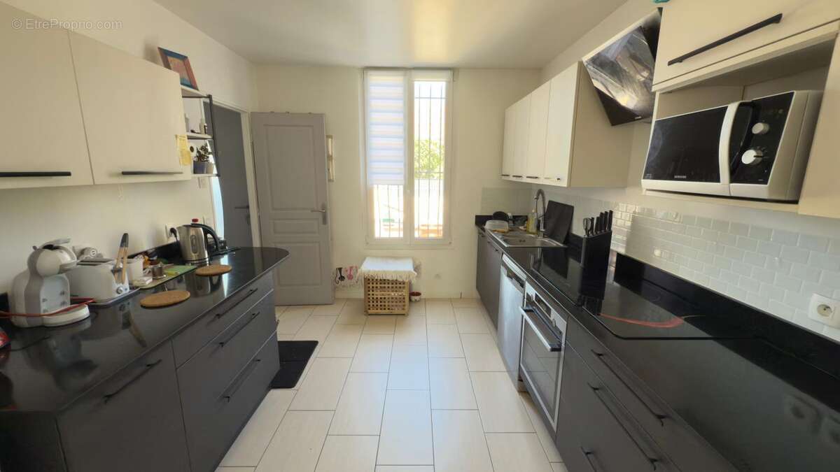 Maison à NEUILLY-SUR-MARNE