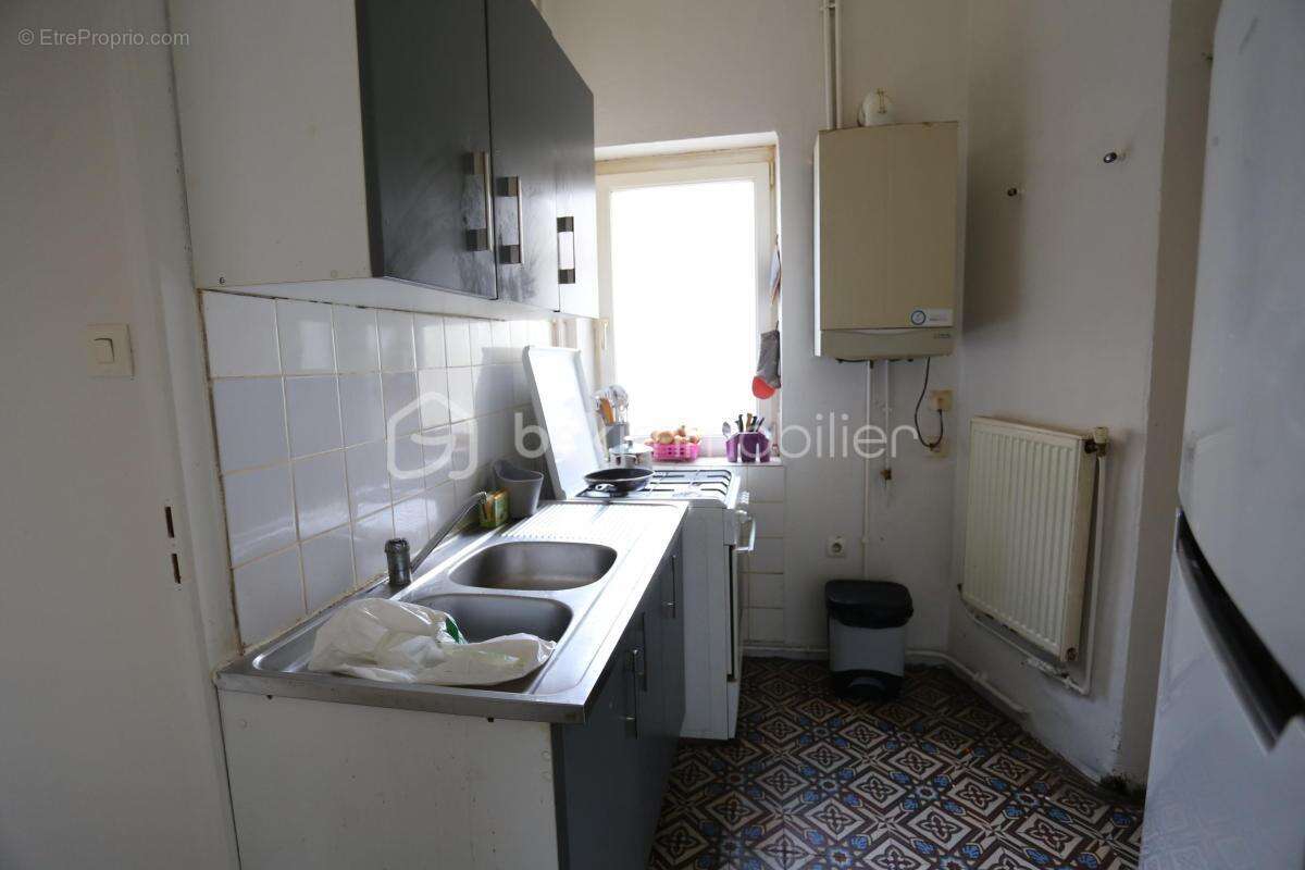 Maison de ville, 103 m2 habitables, actuellement 2 chambres mais potentiel à développer - photo 6