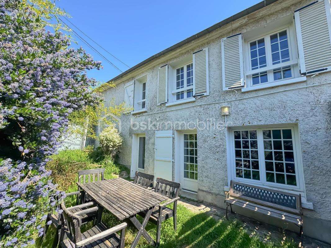 Maison à VILLIERS-SUR-MORIN