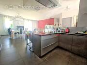 Maison à VETRAZ-MONTHOUX