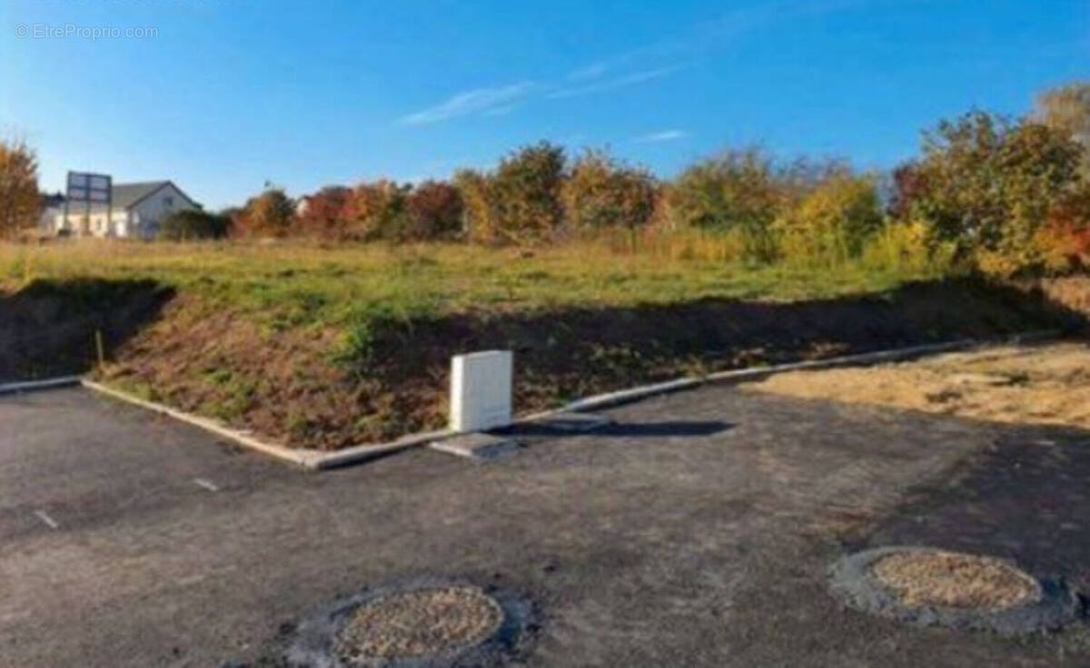 Terrain à SOMMERVILLER