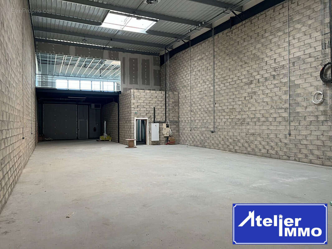 Commerce à MOISSY-CRAMAYEL