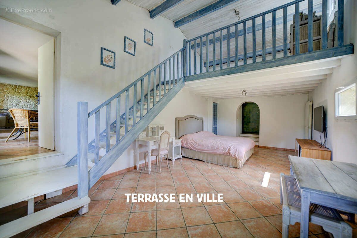 Maison à SIGNES