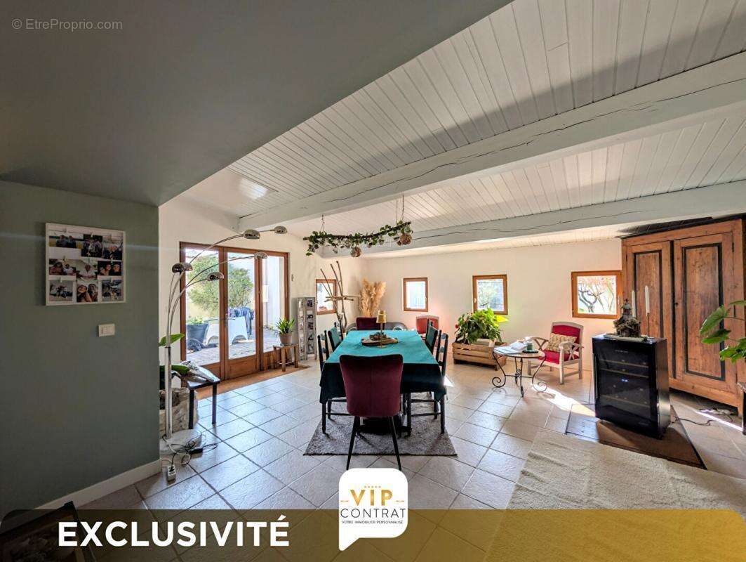 Maison de caractère à Triac Lautrait Exclusivité VIP réf 436237 - photo 7