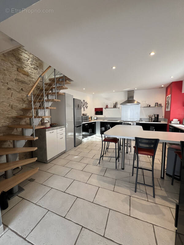 Maison 4 pièces 86 m² · à Amberieu-en-Bugey · 86 m² · 199 000 €