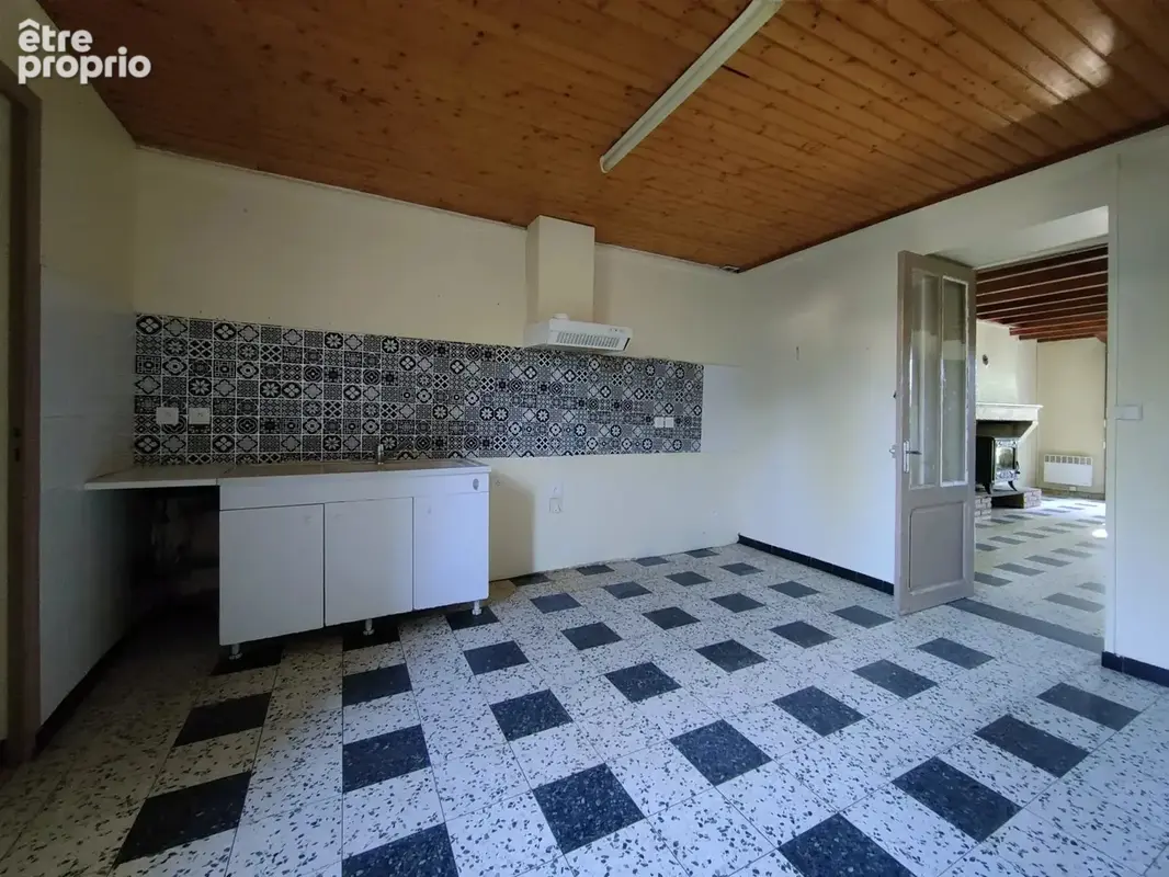 À VENDRE – Maison en pierre à rénover – Saint Selve - photo 4