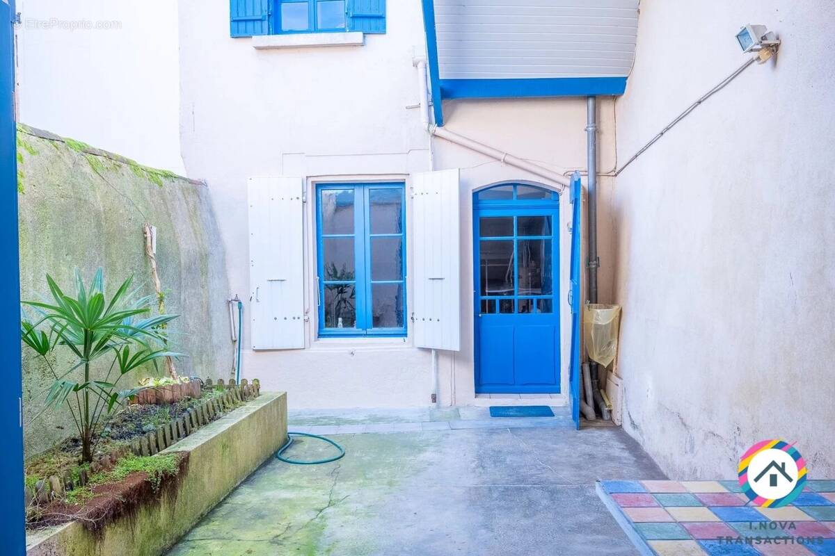Maison à MAZERES