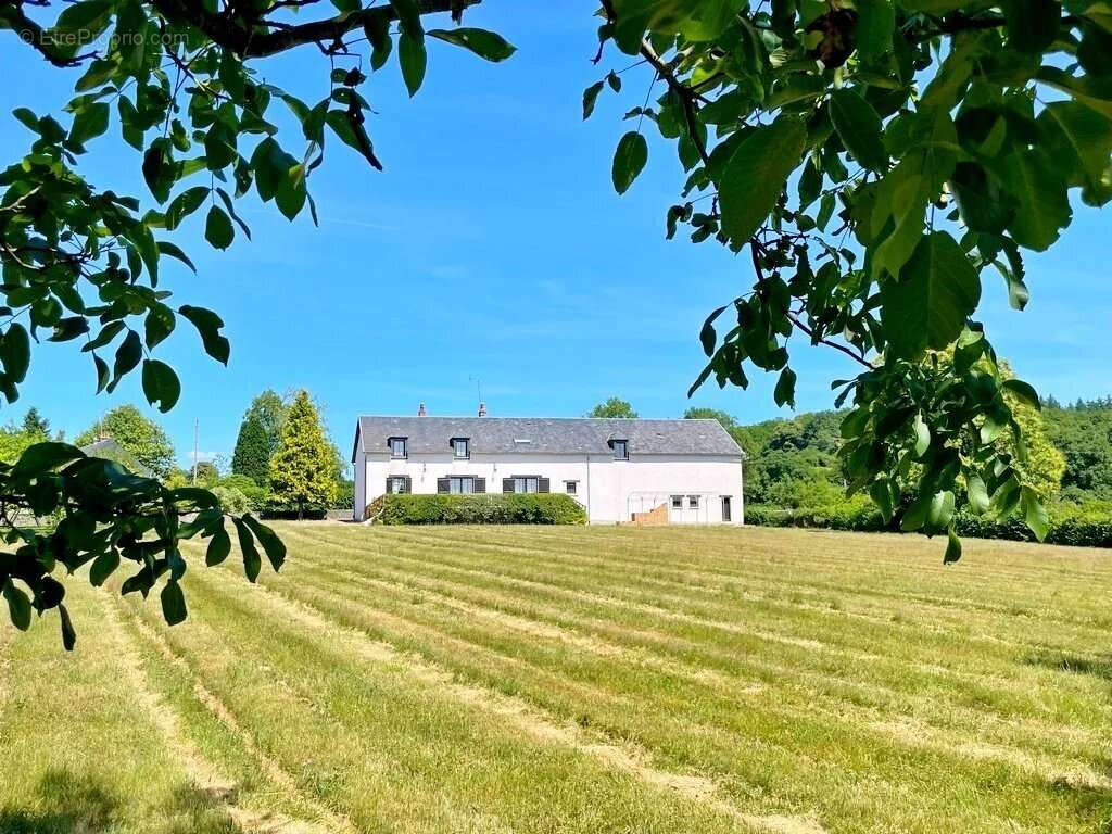 Bourgogne, Parc du Morvan, Secteur OUROUX EN MORVAN, belle maison de campagne 240 m² env dont 5 chambres sur plus de 5000 m² de  - photo 3