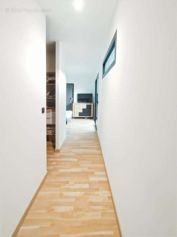 Maison à SAINT-SAUVEUR-D'AUNIS