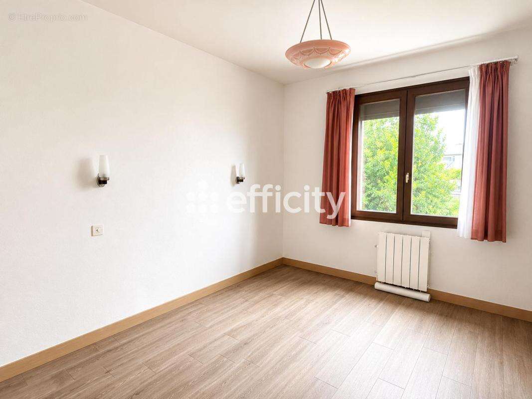 Maison 110 m² à Meschers-Sur-Gironde  - photo 10