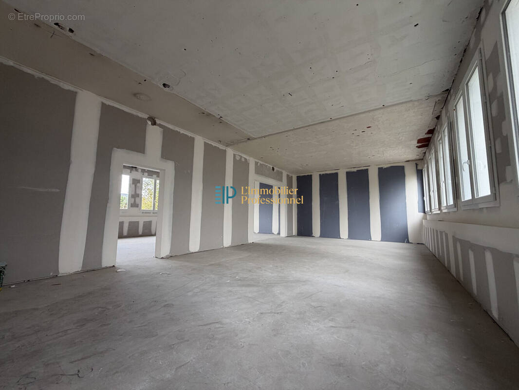 Commerce à LANESTER