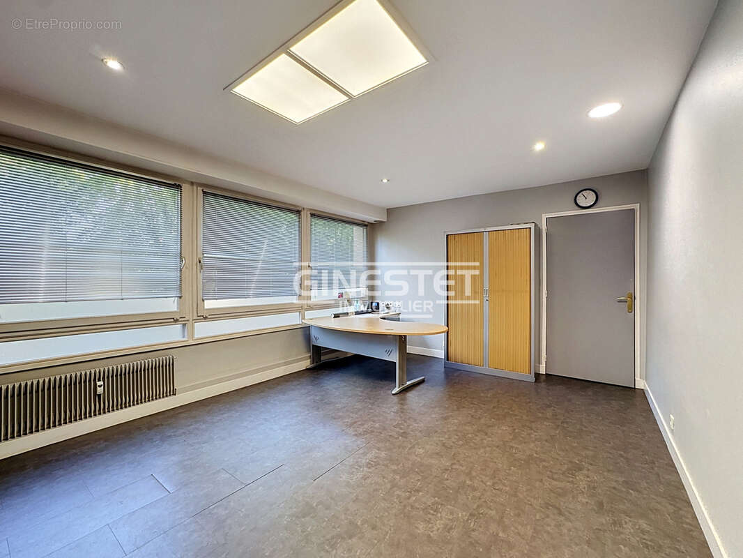 Troyes - centre ville - local professionnel - photo 3