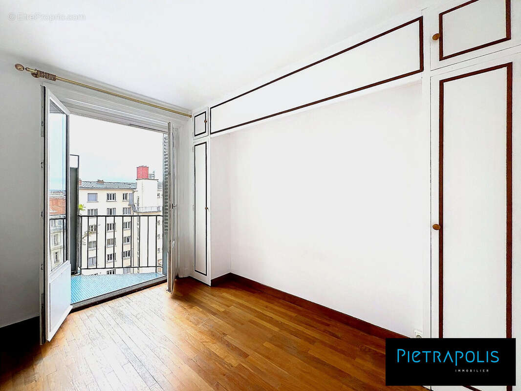 Appartement 70 m² à Lyon-3e  - photo 9