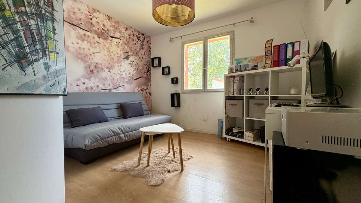 Superbe maison familiale  de 108 m2 avec 1328m2 de terrain arboré. - photo 4
