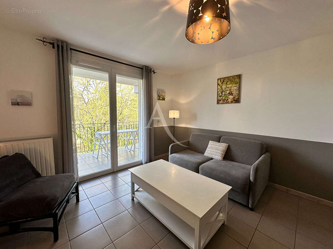 Appartement à GREOUX-LES-BAINS