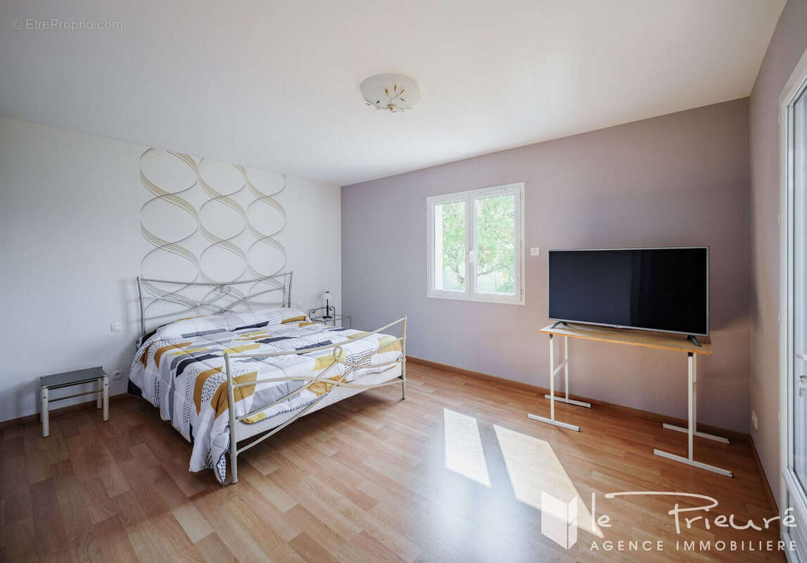 Maison à LESCURE-D&#039;ALBIGEOIS