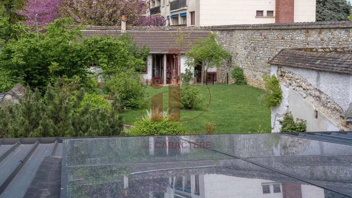 Maison à FONTAINEBLEAU