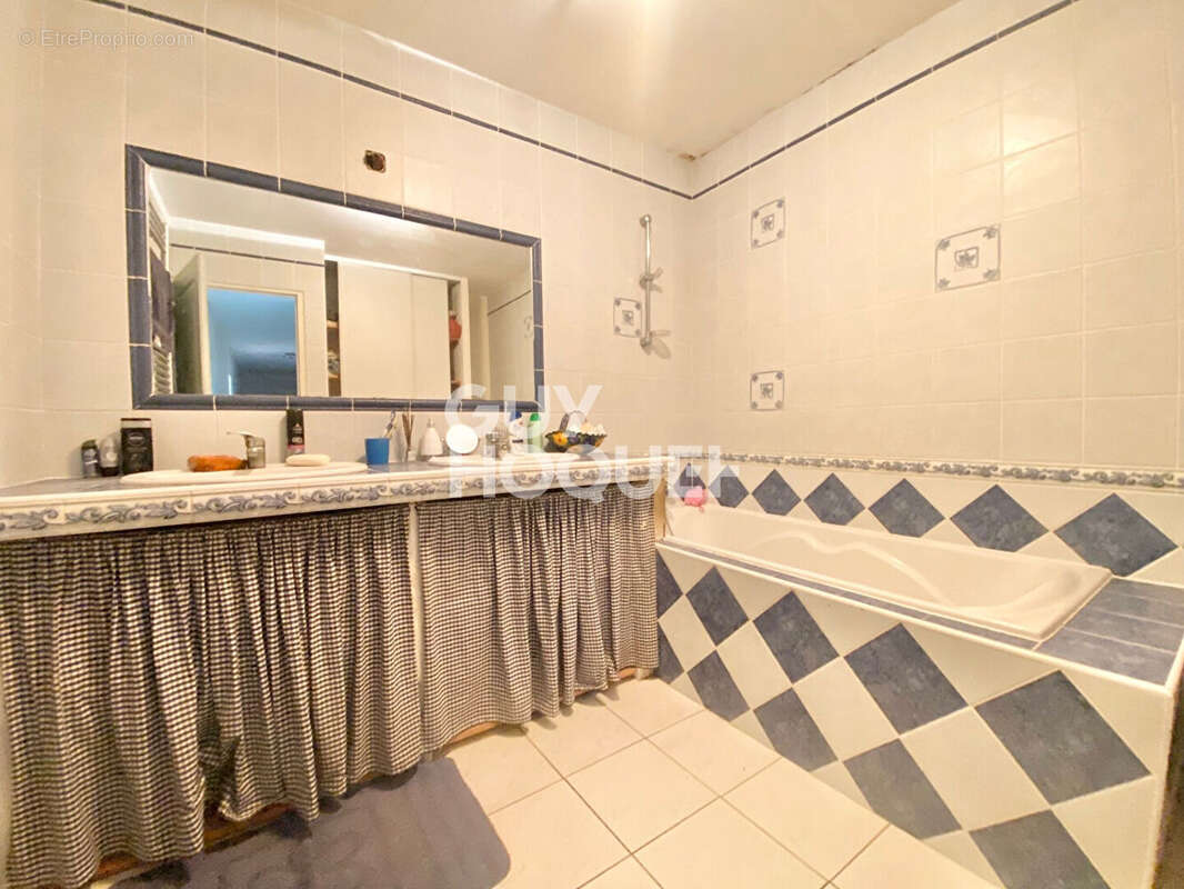 Maison à SAUVETERRE-DE-BEARN