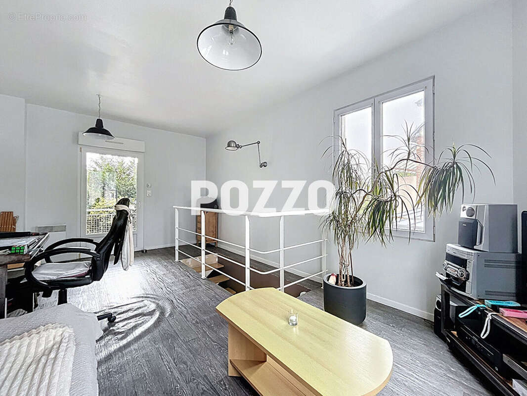 Maison à SAINT-PAIR-SUR-MER