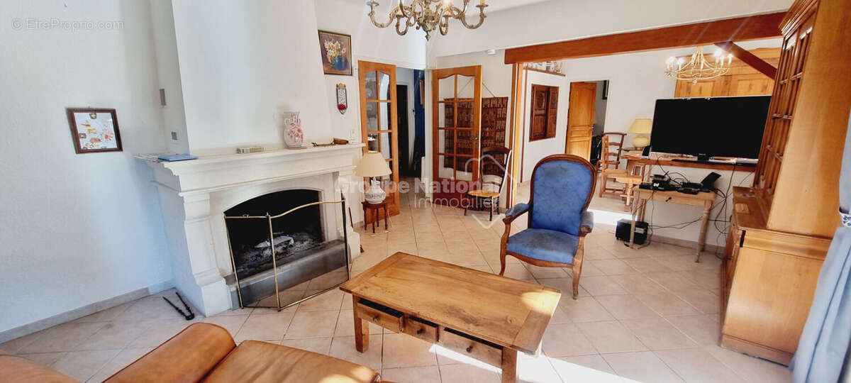 Maison à BAGNOLS-SUR-CEZE