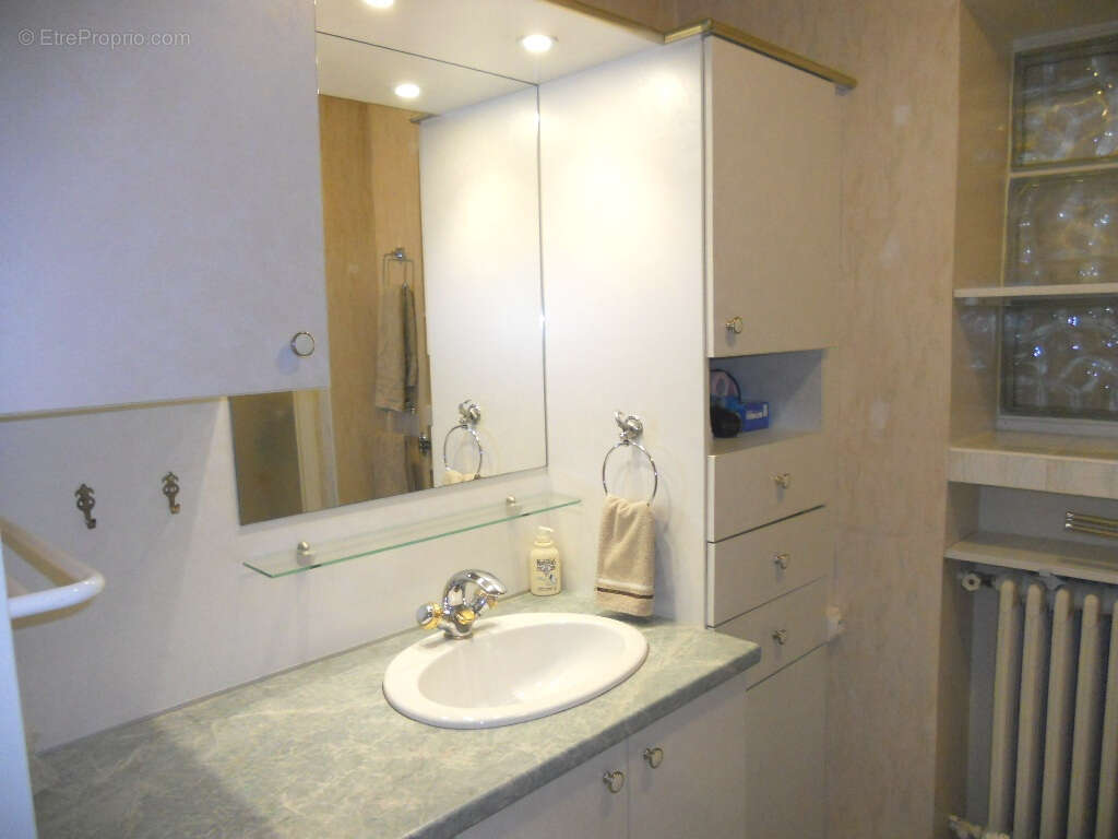 Appartement  4 pièces 77 m² avec loggia cave et garage à vendre à METZ SABLON - photo 9