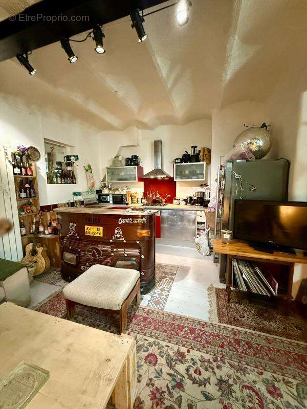 Appartement à MARSEILLE-1E