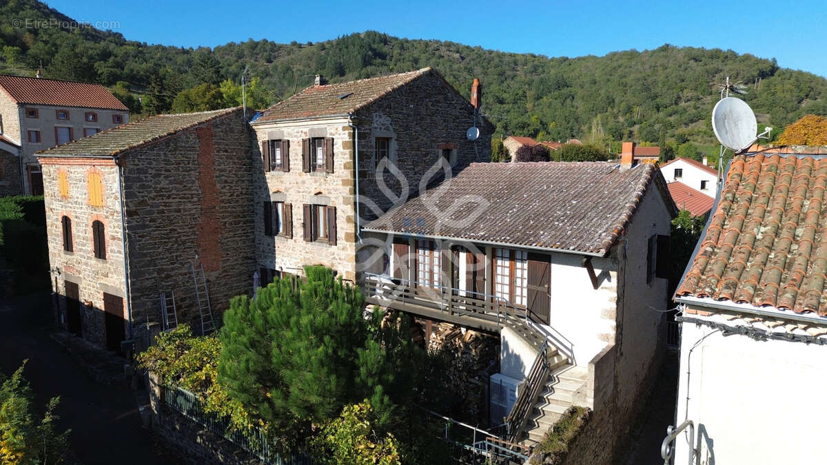 Autre à VILLENEUVE-D&#039;ALLIER