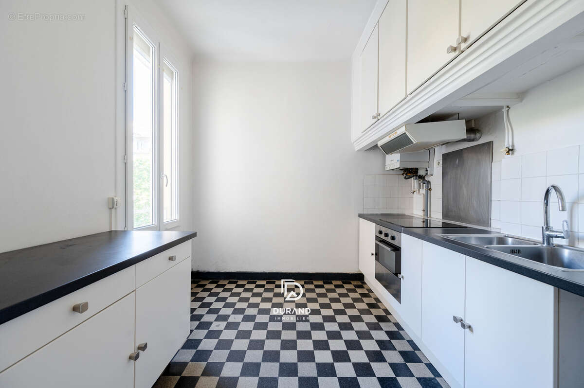 Appartement à MARSEILLE-8E