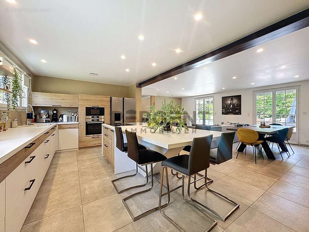 Maison à CHARLEVILLE-MEZIERES