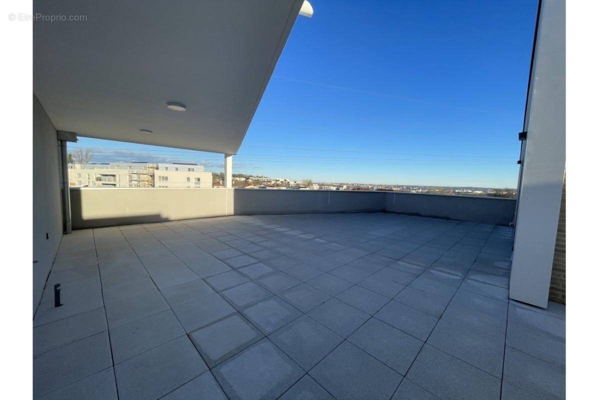 Appartement à AUZEVILLE-TOLOSANE