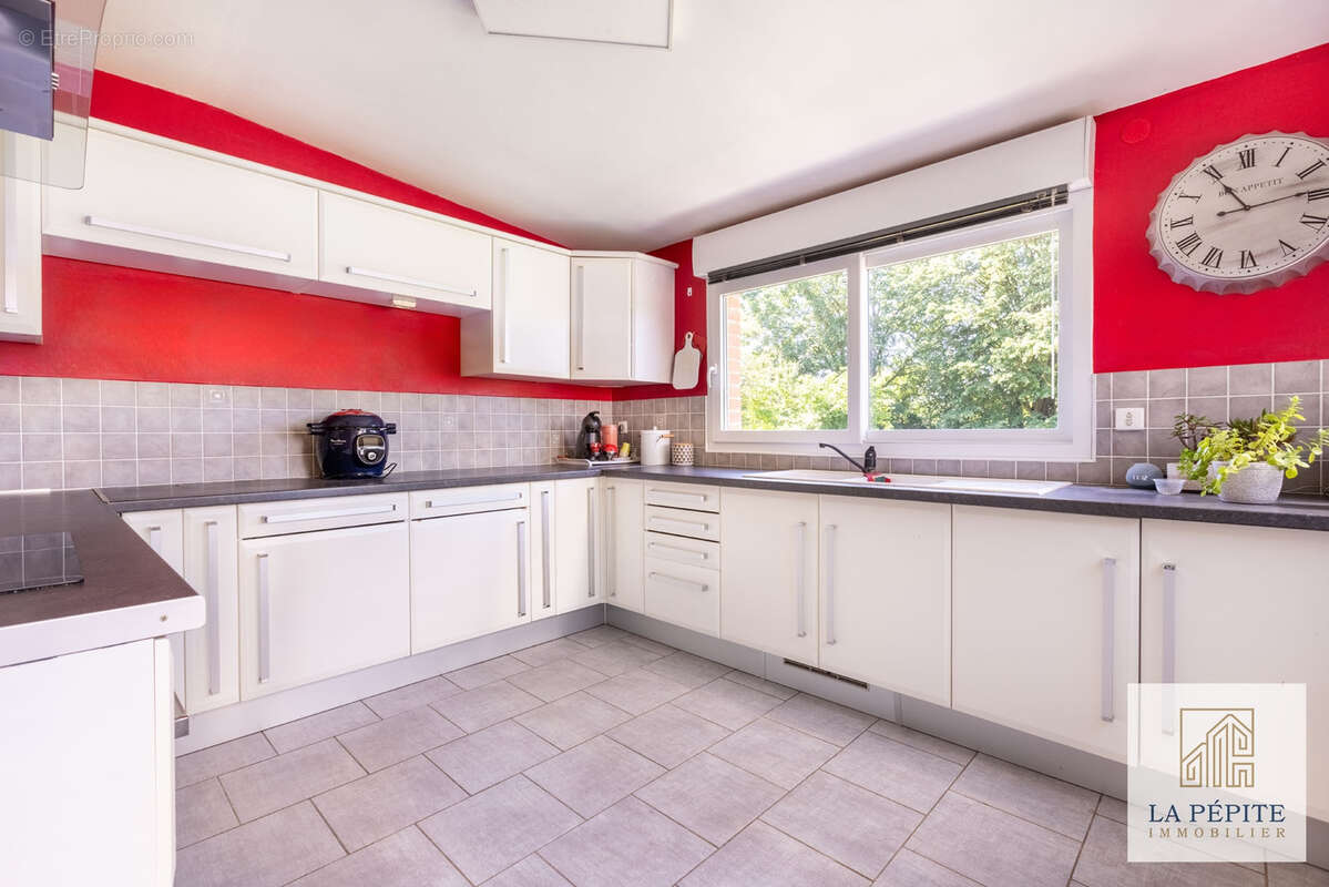 Plain-pied individuel d’exception sur 1600 m2   Sous-sol complet   Environnement privilégié - photo 10