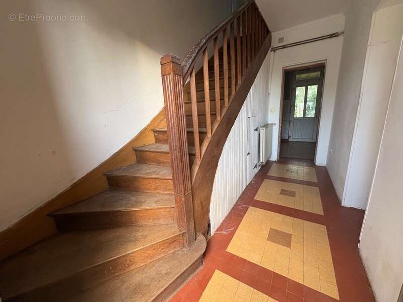 Maison à LA CHAPELLE-EN-JUGER