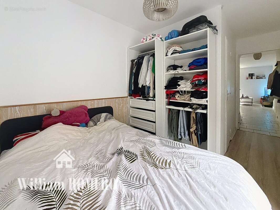Appartement à SAINT-ETIENNE-DE-MONTLUC