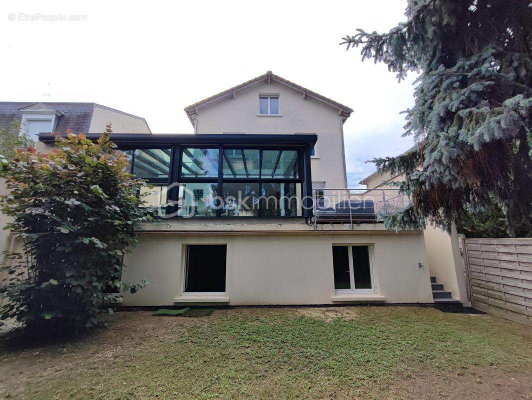 Maison à GOURNAY-SUR-MARNE