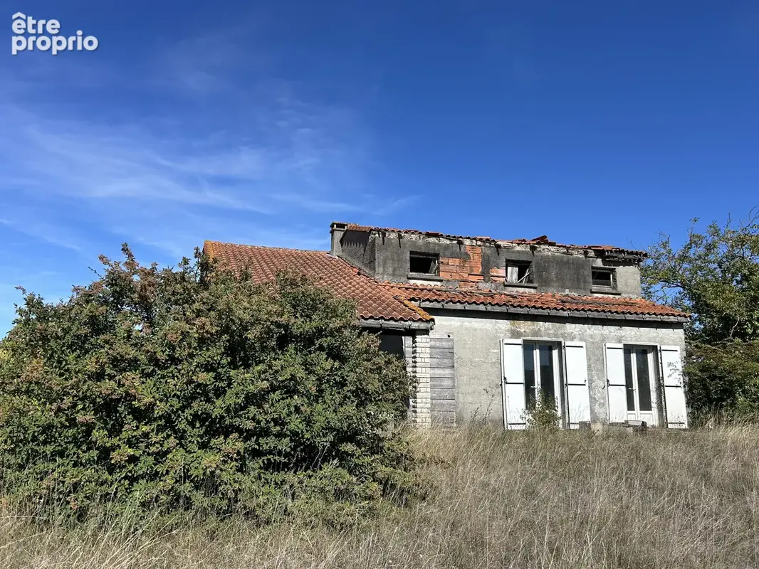 À CHÂTEAUBERNARD, à proximité immédiate d'Auchan   un projet immobilier aux multiples possibilités ! - photo 20
